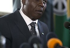 Nelsoną Mandelą filme vaidino Idrisas Elba