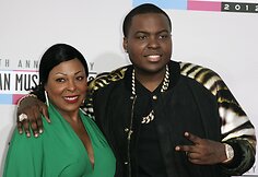 Dainininkas Seanas Kingstonas su mama Janice