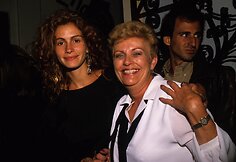 Aktorė Julia Roberts su mama Betty