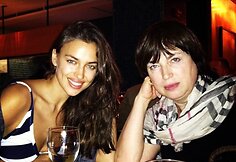 Manekenė Irina Shayk su mama Olga