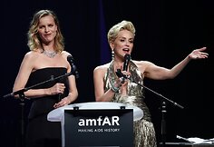 Eva Herzigova ir Sharon Stone