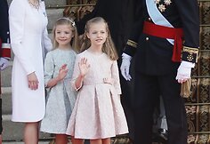 Karalius Felipe VI su žmona Letizia ir dukromis Sofia ir Leonor