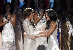 &bdquo;Mis Visata&ldquo; Gabriela Isler su pirmąja vicemis ispane Patricia Yurena Rodriguez