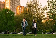 Samas Claflinas ir Lily Collins filme &bdquo;Su meile, Rouzė&ldquo;