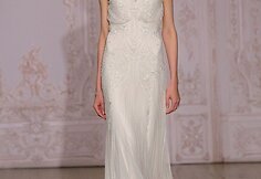 &bdquo;Monique Lhuillier&ldquo; kolekcijos modelis