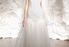 &bdquo;Naeem Khan&ldquo; kolekcijos modelis