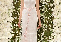 &bdquo;Reem Acra&ldquo; kolekcijos modelis