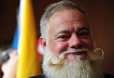 Barzdų ir ūsų čempionato dalyvis
