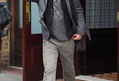 Keanu Reevesas Niujorke