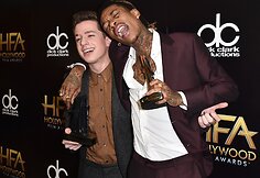 Charlie Puthas ir Wizas Khalifa