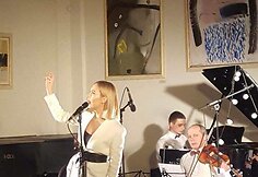 Monika Linkytė su styginių kvintetu