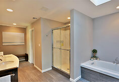 Hillary ir Billo Clintonų namai