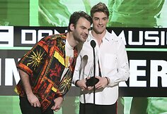 Alexas Pallas ir Andrew Taggartas i&scaron; &bdquo;The Chainsmokers&ldquo;