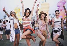 Alessandra Ambrosio su draugėmis