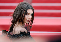 Emily Ratajkowski