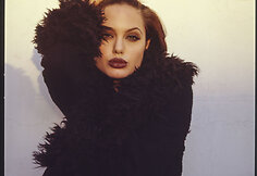 Angelina Jolie (1995 m.)
