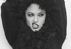 Angelina Jolie (1995 m.)