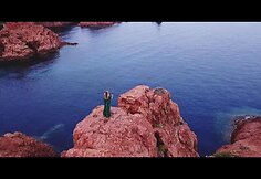 Eleonora Sebrova vaizdo klipe „I Follow You“