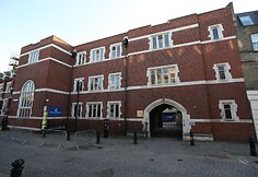 &bdquo;Thomas's Battersea&ldquo; mokykla Londone, kurioje mokysis princas George'as