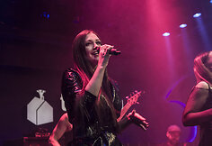 &bdquo;Queens of Roses&ldquo; koncertas