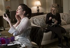 Anne Hathaway ir Helena Bonham Carter filme &bdquo;Ou&scaron;eno a&scaron;tuntukas&ldquo;