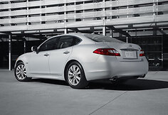 &bdquo;Infiniti M35h&ldquo; 