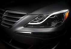 2012 metų &bdquo;Hyundai Genesis&ldquo;