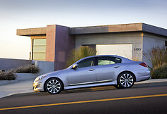 2012 metų &bdquo;Hyundai Genesis&ldquo;