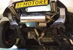 Du variklius turinti „Alfa Romeo GTV“
