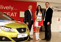 Laura Neni&scaron;kienė ir &bdquo;Autojuta&ldquo; bei Autoplius.lt atstovai