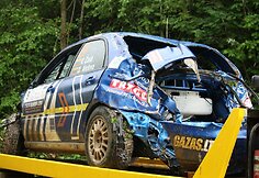 Vaidoto Žalos ir Dainiaus Aleknos &bdquo;Subaru Impreza&ldquo; po avarijos
