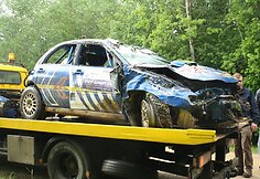 Vaidoto Žalos ir Dainiaus Aleknos &bdquo;Subaru Impreza&ldquo; po avarijos