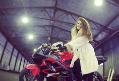 Motociklininkė i&scaron; Rusijos Viktorija