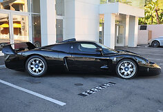 Vienintelis pasaulyje juodas „Maserati MC12“