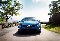 „Volvo V60 Plug-in Hybrid“ su „R Design“ apdaila