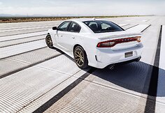 Greičiausias sedanas pasaulyje: „Dodge Charger SRT Hellcat“