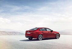 Naujasis &bdquo;Jaguar XE&ldquo;