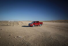 A&scaron;tuntos kartos &bdquo;Toyota Hilux&ldquo; bandymai Namibijoje