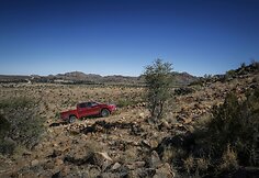 A&scaron;tuntos kartos &bdquo;Toyota Hilux&ldquo; bandymai Namibijoje