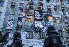Neramumai per kairiųjų demonstraciją Berlyne 