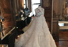 Akimirka Giambattista Valli mados namuose