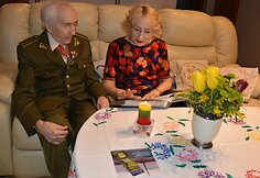 Angelė Jakavonytė su tėvu Juozu Jakavoniu&ndash;Tigru