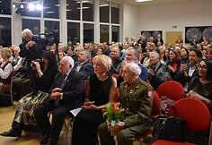 Angelė Jakavonytė su tėvu Juozu Jakavoniu&ndash;Tigru