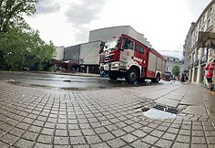 Vilniuje, Rūdninkų g., žaibas trenkė į medį