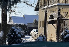 Specialiųjų tyrimų tarnybos pareigūnai atlieka kratą Seimo nario Kazio Starkevičiaus namuose