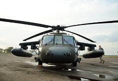Kauno S.Dariaus ir S.Girėno aerodromą aplankė JAV kariuomenės sraigtasparniai &bdquo;Black Hawk&ldquo;
