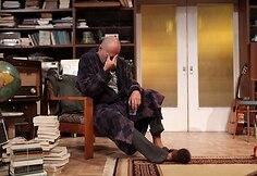  Oskaras Kor&scaron;unovas Graikijos sostinėje Atėnuose esančiame &bdquo;Poreia&ldquo; teatre stato graiki&scaron;kąją spektaklio &bdquo;Miranda&ldquo; versiją