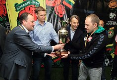 Lietuvos žurnalistų futbolo čempionatą trečius metus i&scaron; eilės laimėjo LŽS sporto klubas &bdquo;PRESSAS&ldquo;