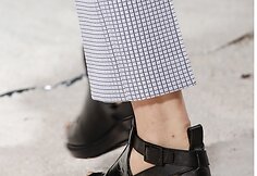 &bdquo;3.1 by Phillip Lim&ldquo; 2015 m. pavasario-vasaros kolekcija Niujorko mados savaitėje.