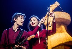 Keistuolių teatre i&scaron;dalinti tradiciniai &bdquo;Zenonai&ldquo;